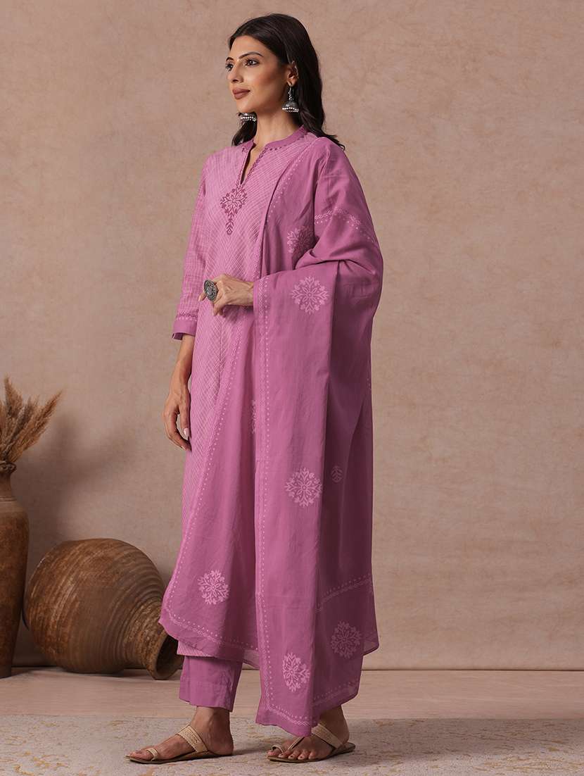 women printed three quarter sleeves kurta pant set with dupatta - 22665500 -  Standard Image - 2