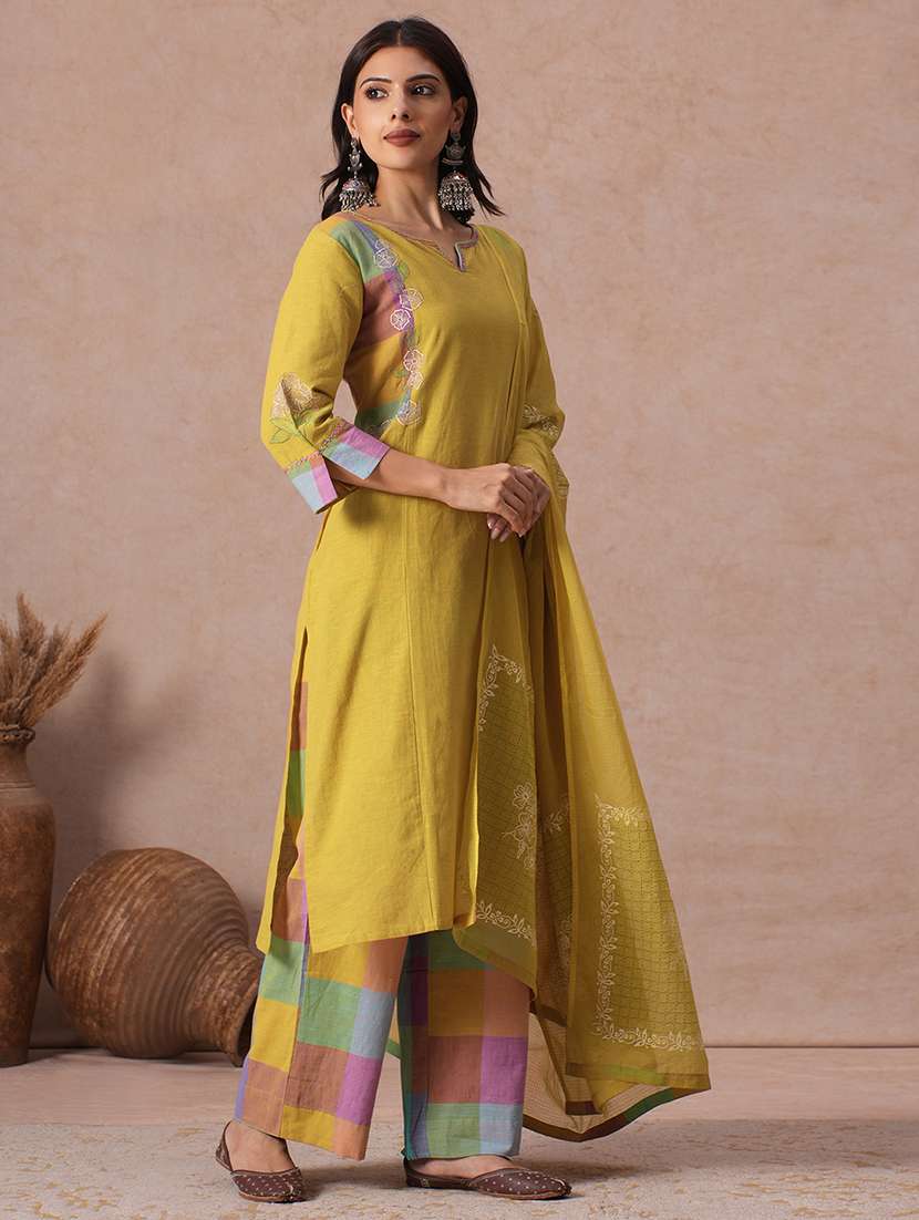 women printed three quarter sleeves kurta palazzo set with dupatta - 22665503 -  Standard Image - 2