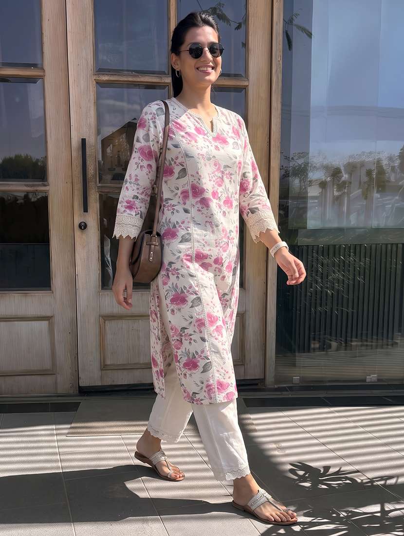 Women Printed Three Quarter Sleeves Kurta Pant Set - 22668265 -  Standard Image - 2