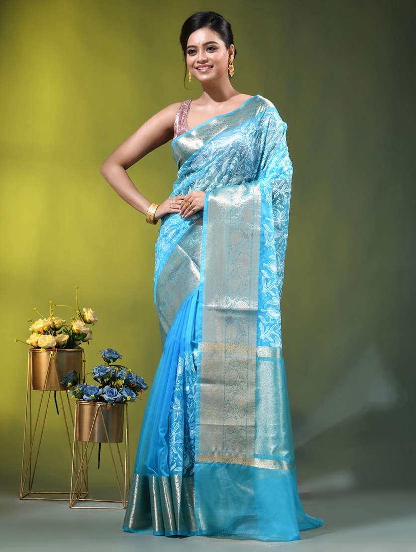 women solid with work bordered saree with blouse