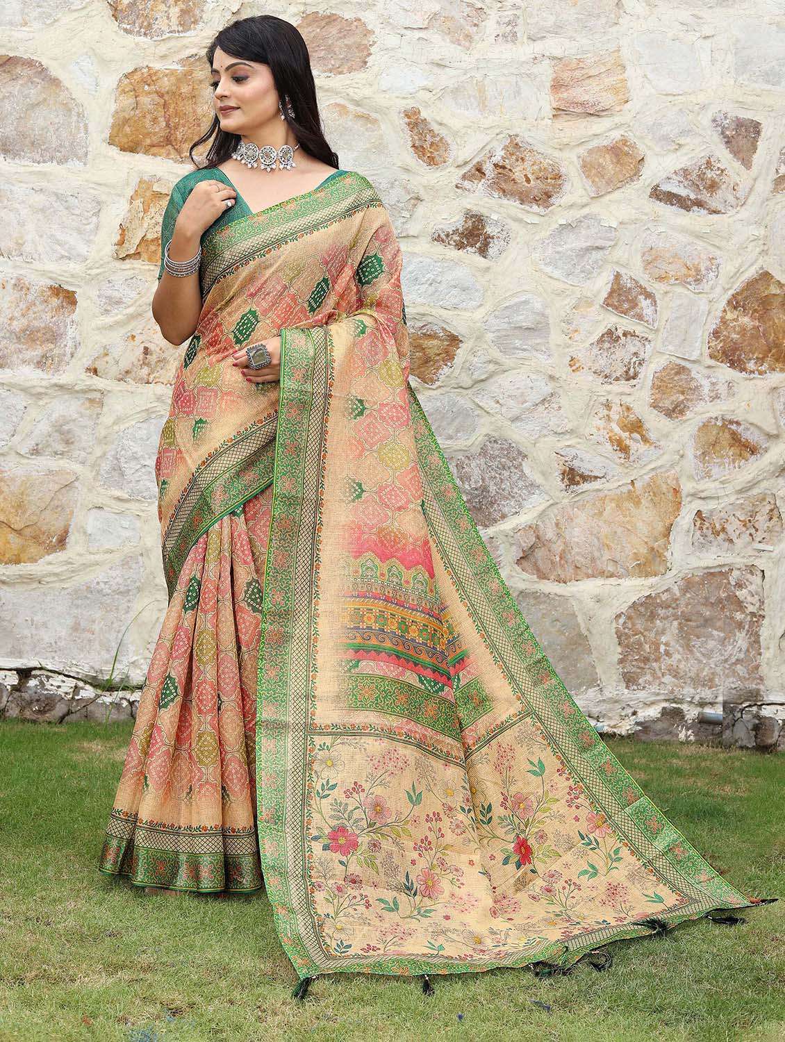 Women Printed Casual Wear Saree With Blouse - 22686845 -  Standard Image - 2