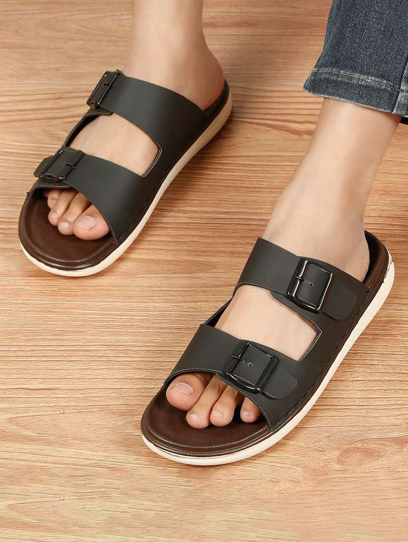 Men Solid Slip On Sandal - 22688472 -  Standard Image - 2