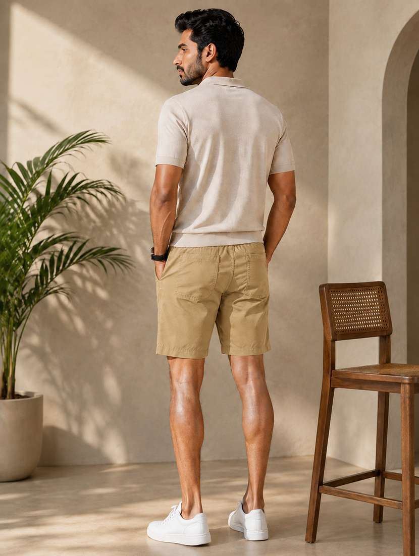 Men Solid Mid Rise Regular Fit Shorts - 22690867 -  Standard Image - 2