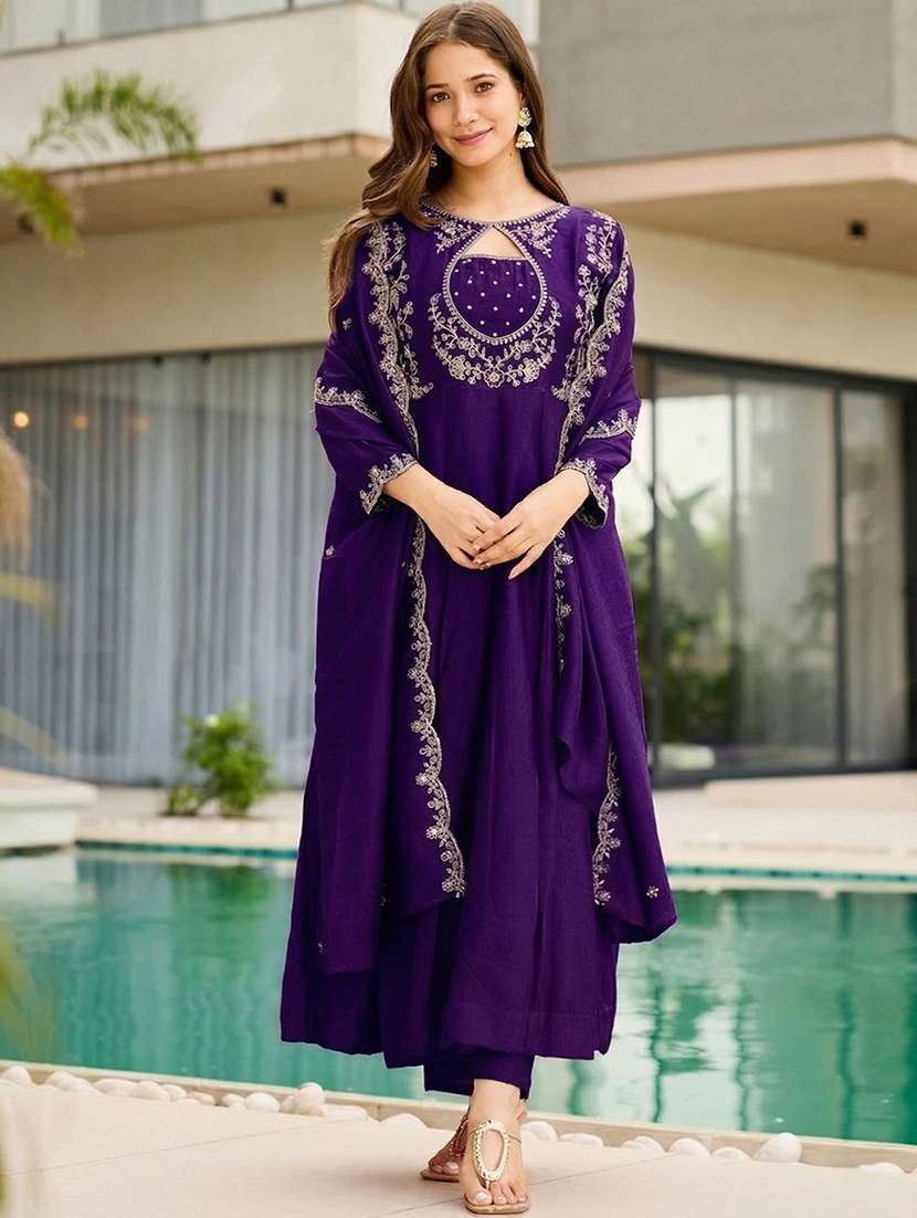 Women Embroidered Long Sleeves Kurta Pant Set With Dupatta - 22692382 -  Standard Image - 2