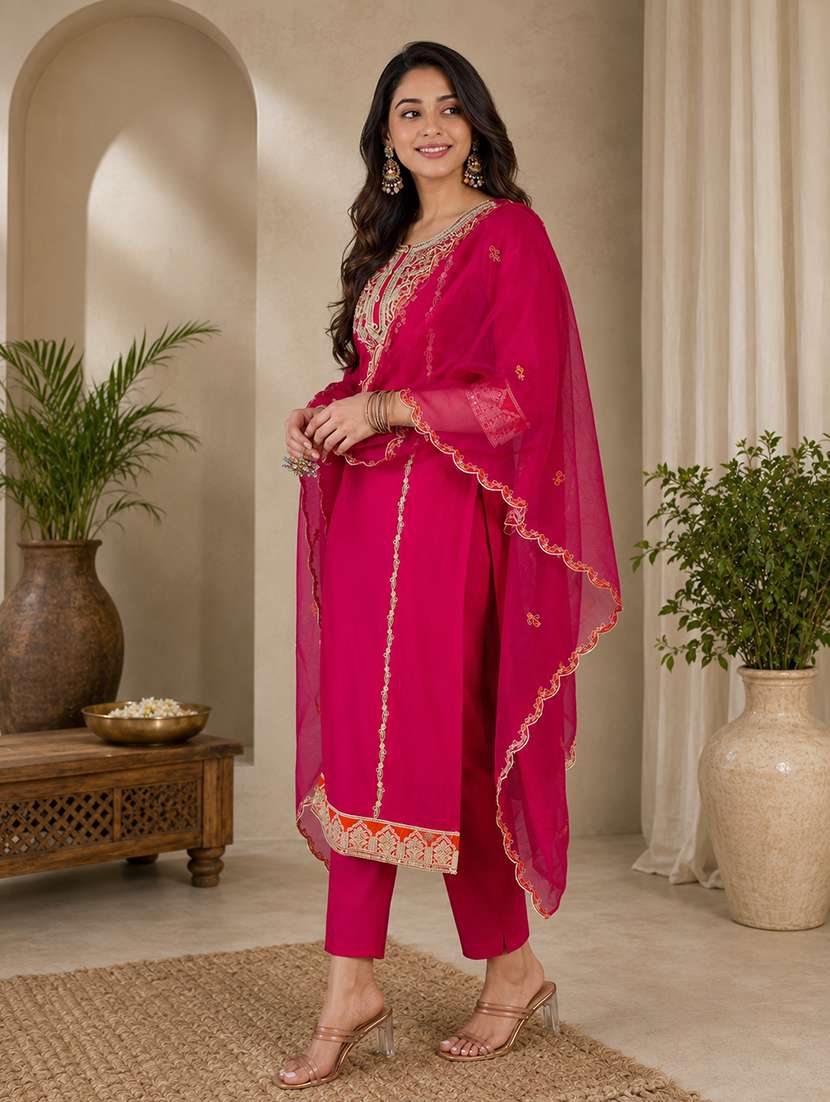 Women Embroidered Three Quarter Sleeves Kurta Pant Set With Dupatta - 22692396 -  Standard Image - 2