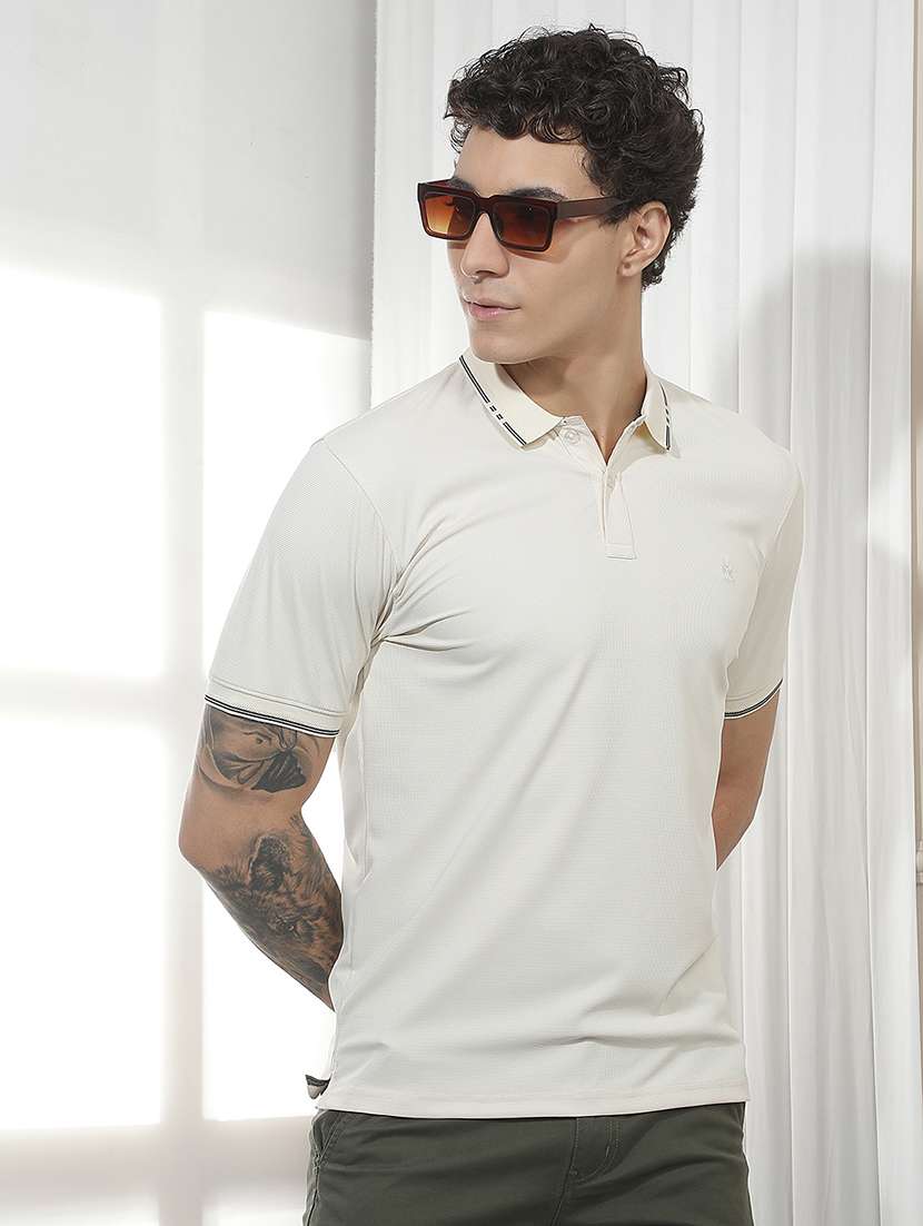 men textured short sleeves polo t-shirt