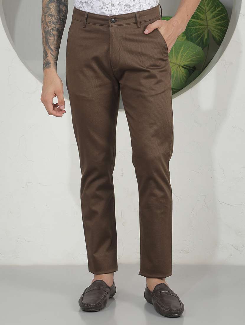 men solid mid rise chinos casual trouser