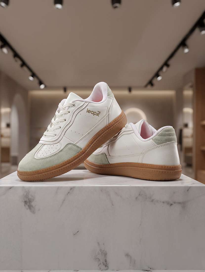 women colourblocked lace up sneaker
