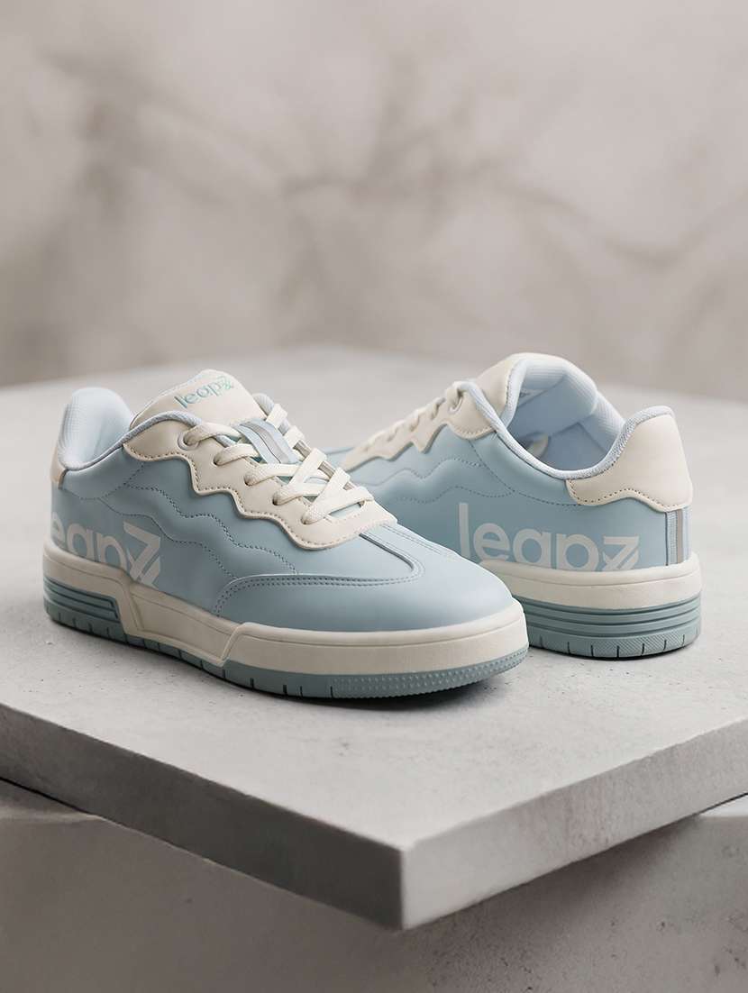 women colourblocked lace up sneaker