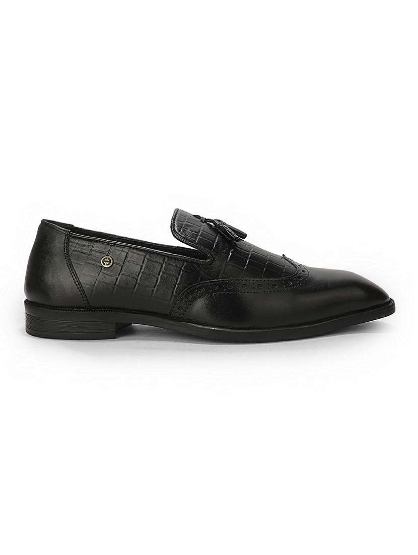 Men Black Slip On Moccasin - 22694825 -  Standard Image - 2