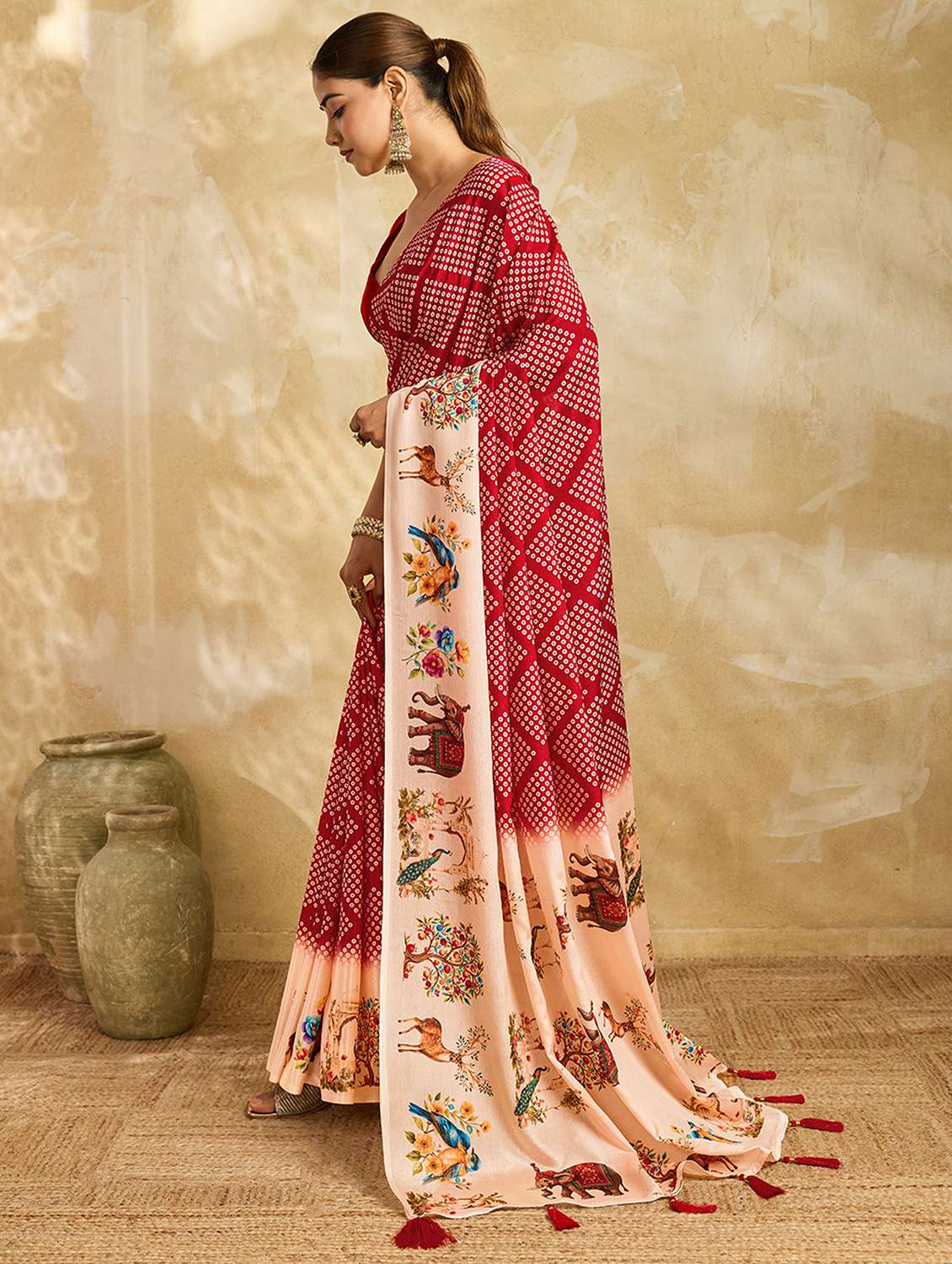 Women Printed Casual Wear Saree With Blouse - 22695361 -  Standard Image - 2
