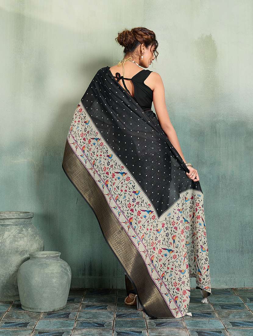 Women Printed Casual Wear Saree With Blouse - 22695404 -  Standard Image - 2