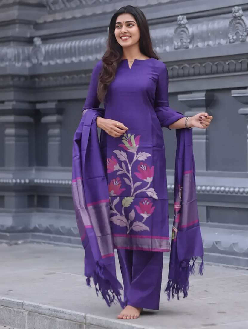 Women Self Design Three Quarter Sleeves Kurta Pant Set With Dupatta - 22696768 -  Standard Image - 2