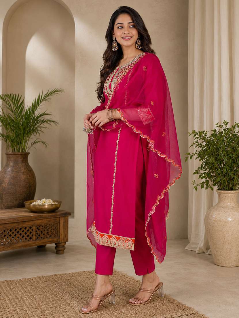 Women Embroidered Three Quarter Sleeves Kurta Pant Set With Dupatta - 22696783 -  Standard Image - 2