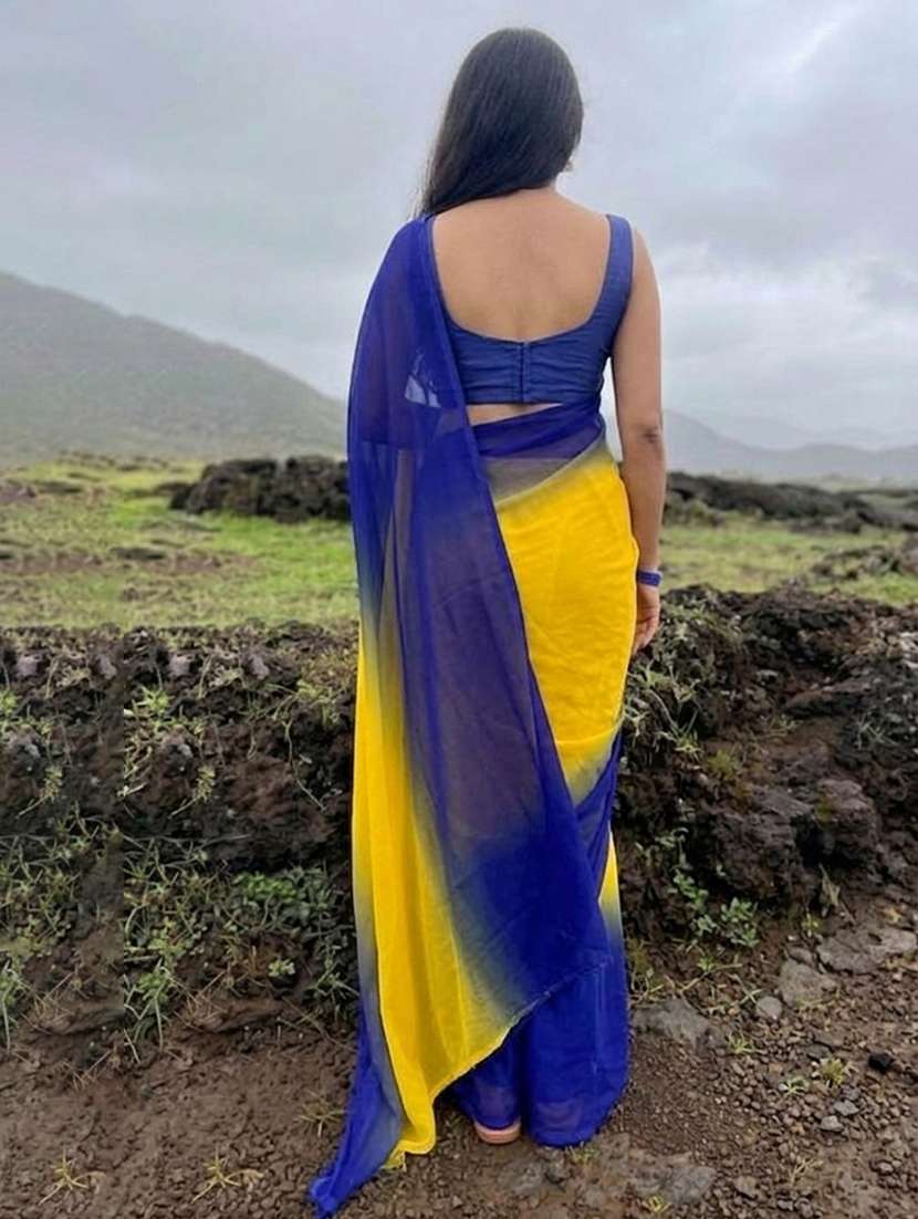 Women Ombre Printed Saree With Blouse - 22697023 -  Standard Image - 2
