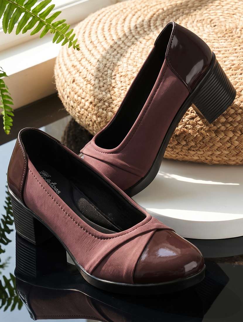 women solid slip on pumps