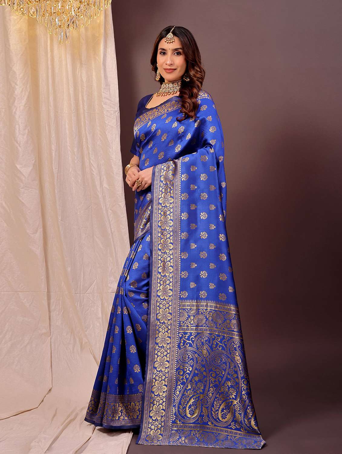 Women Self Design Banarasi Saree With Blouse - 22700662 -  Standard Image - 2