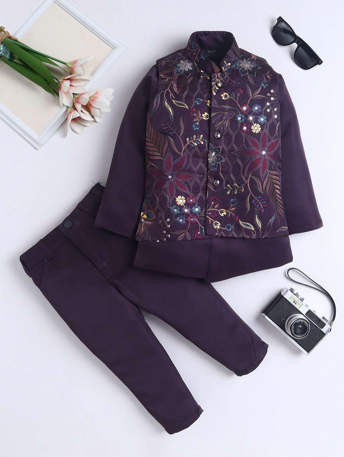 boys embroidered long sleeves sherwani