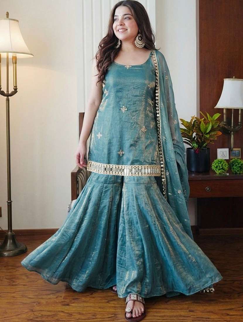 Women Embroidered Sleeveless Kurta Sharara Set With Dupatta - 22702383 -  Standard Image - 2