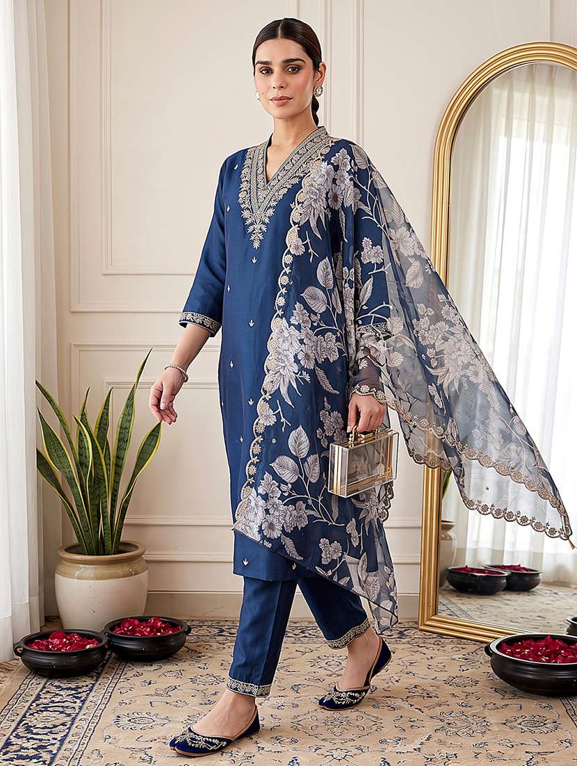 Women Embroidered Three Quarter Sleeve Kurta Pant With Dupatta Set - 22702435 -  Standard Image - 2