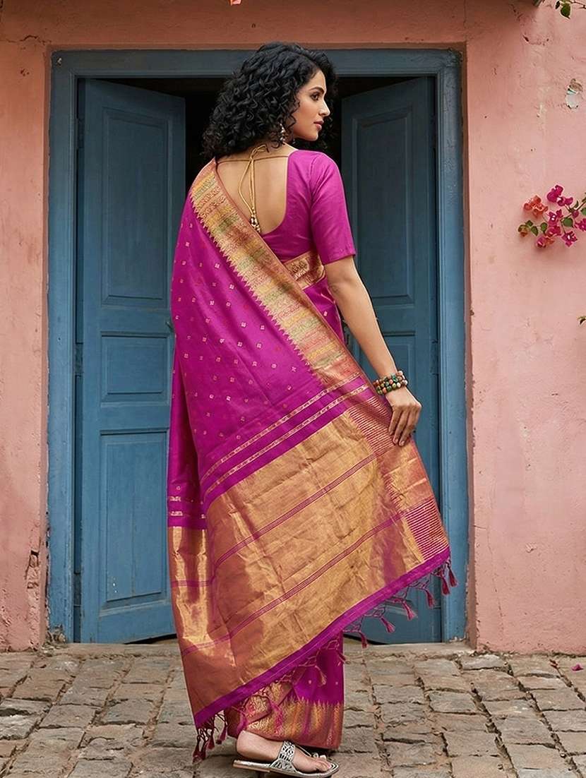 Women Self Design Southern Silk Saree With Blouse - 22703451 -  Standard Image - 2