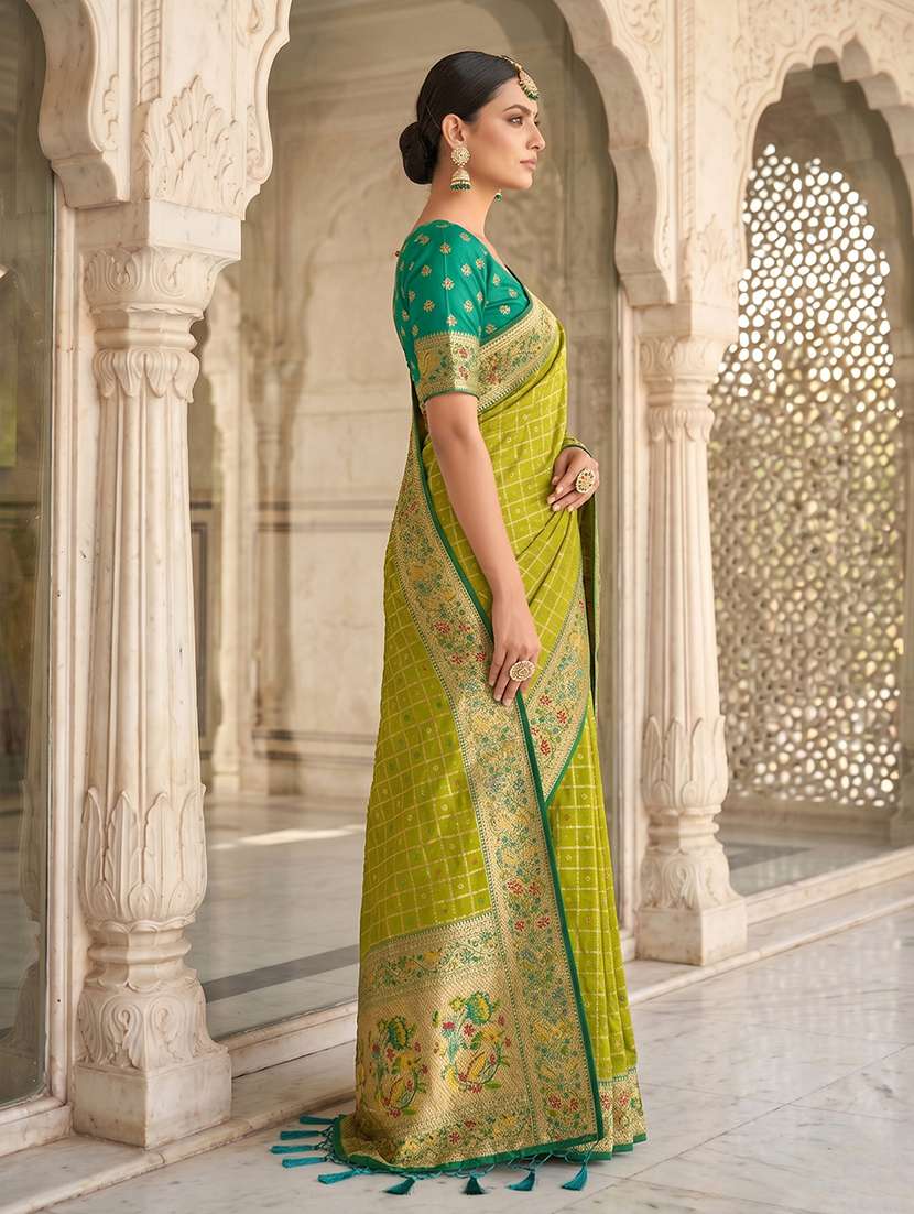 Women Self Design Bordered Saree With Blouse - 22703482 -  Standard Image - 2