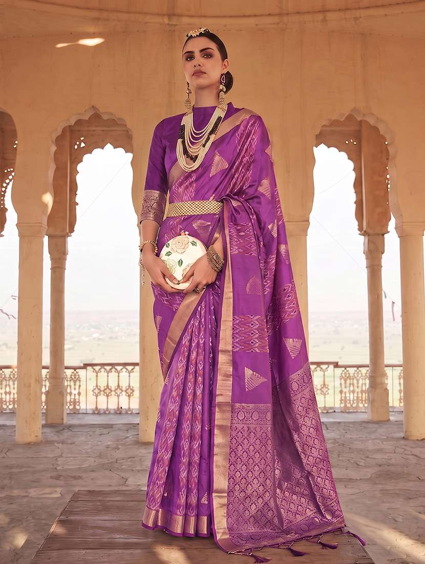 women self design banarasi saree with blouse
