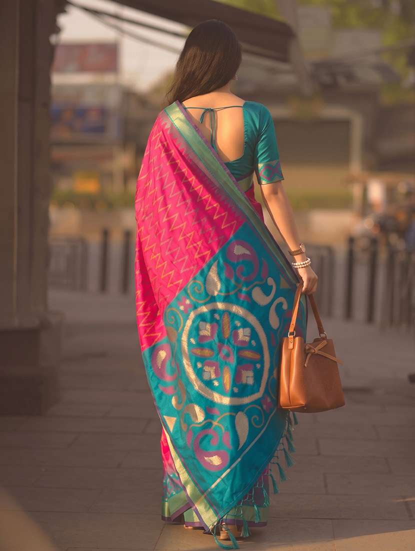 Women Self Design Pochampalli Saree With Blouse - 22703546 -  Standard Image - 2