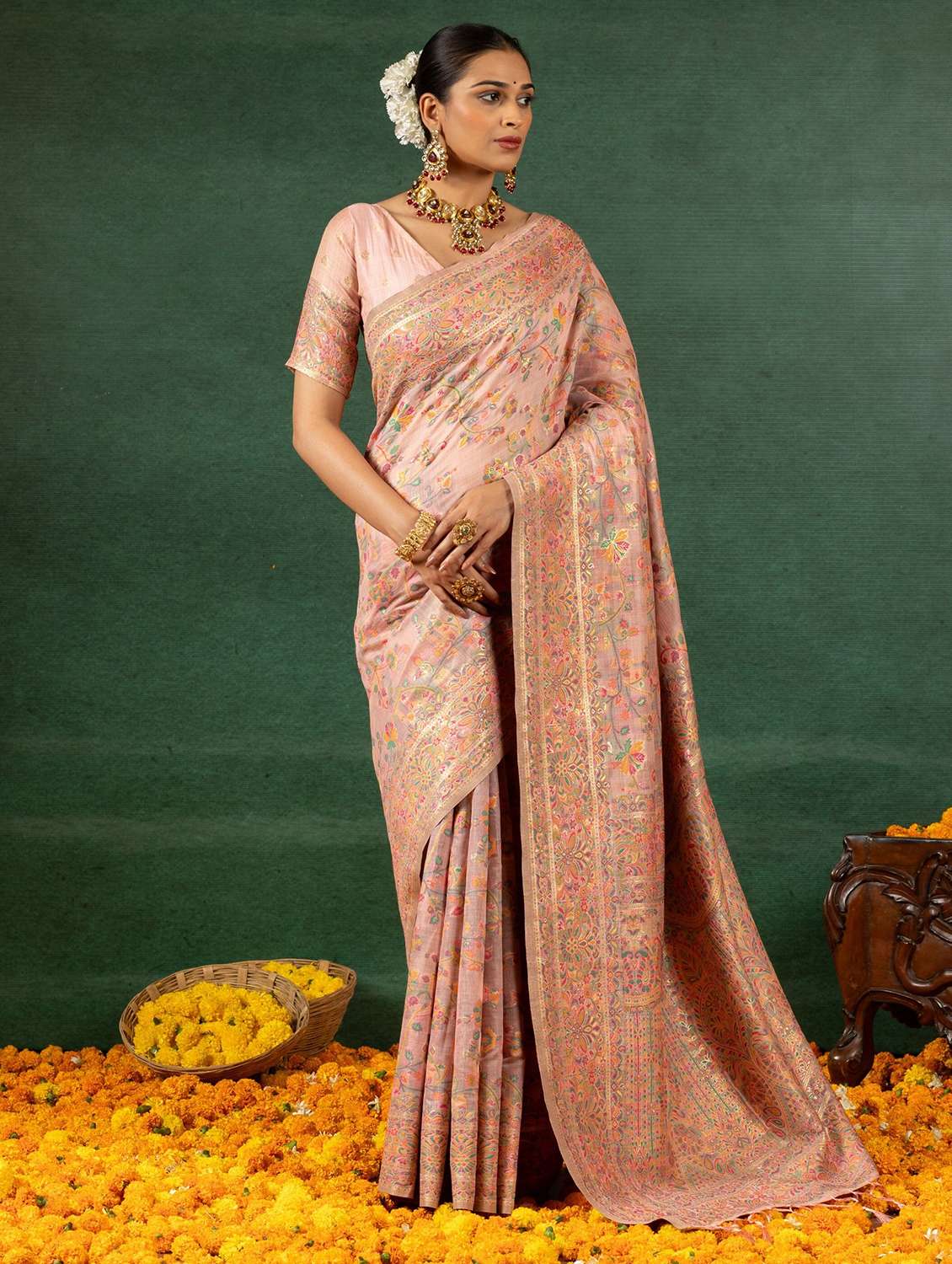 Women Self Design Handloom Saree With Blouse - 22704274 -  Standard Image - 2
