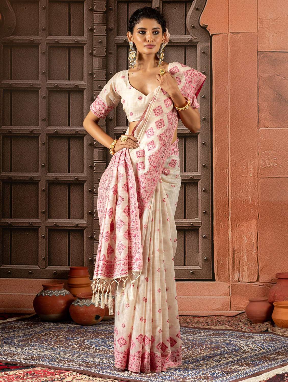 Women Self Design Handloom Saree With Blouse - 22704295 -  Standard Image - 2