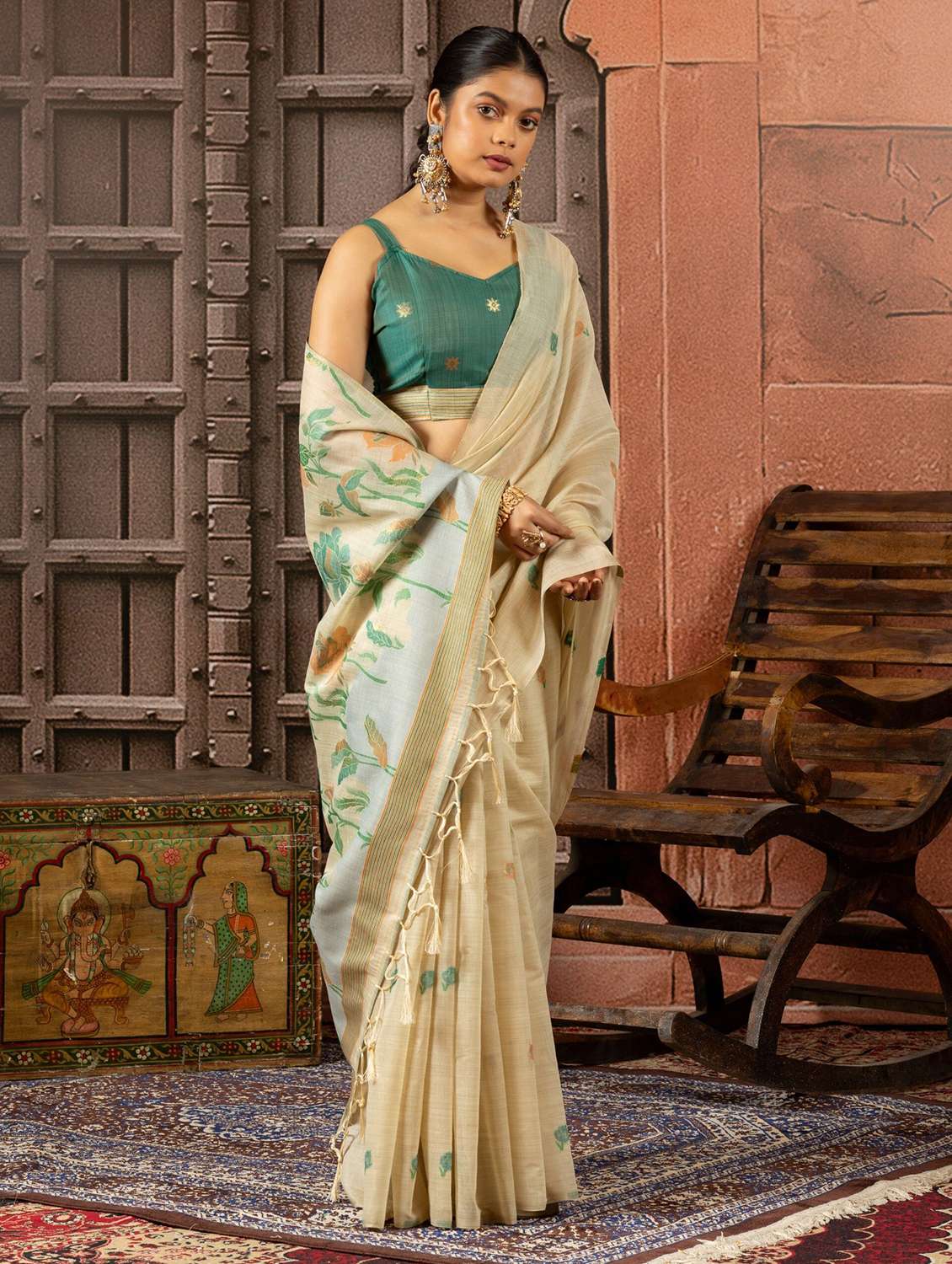 Women Self Design Handloom Saree With Blouse - 22704321 -  Standard Image - 2