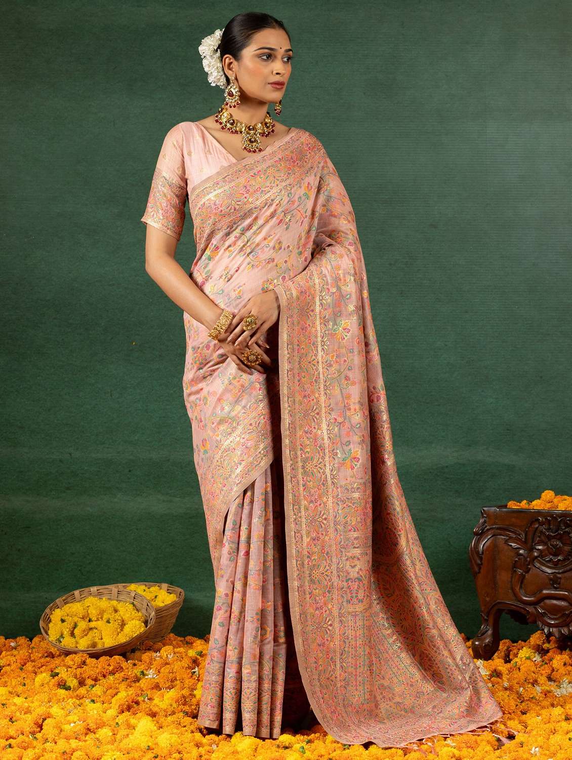 Women Self Design Handloom Saree With Blouse - 22704322 -  Standard Image - 2