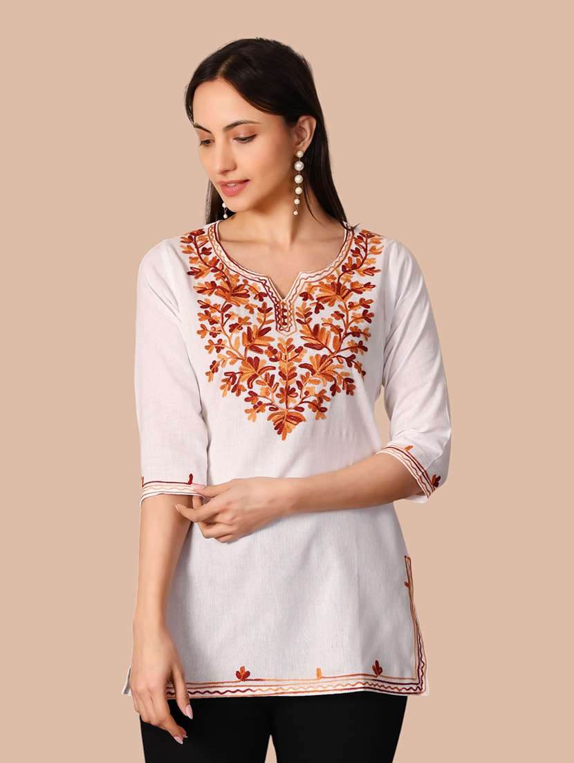 Women Embroidered Three Quarter Sleeves Straight Kurti - 22704574 -  Standard Image - 2