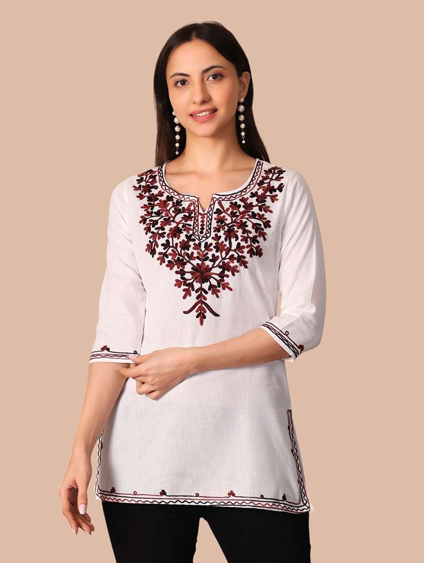 Women Embroidered Three Quarter Sleeves Straight Kurti - 22704591 -  Standard Image - 2