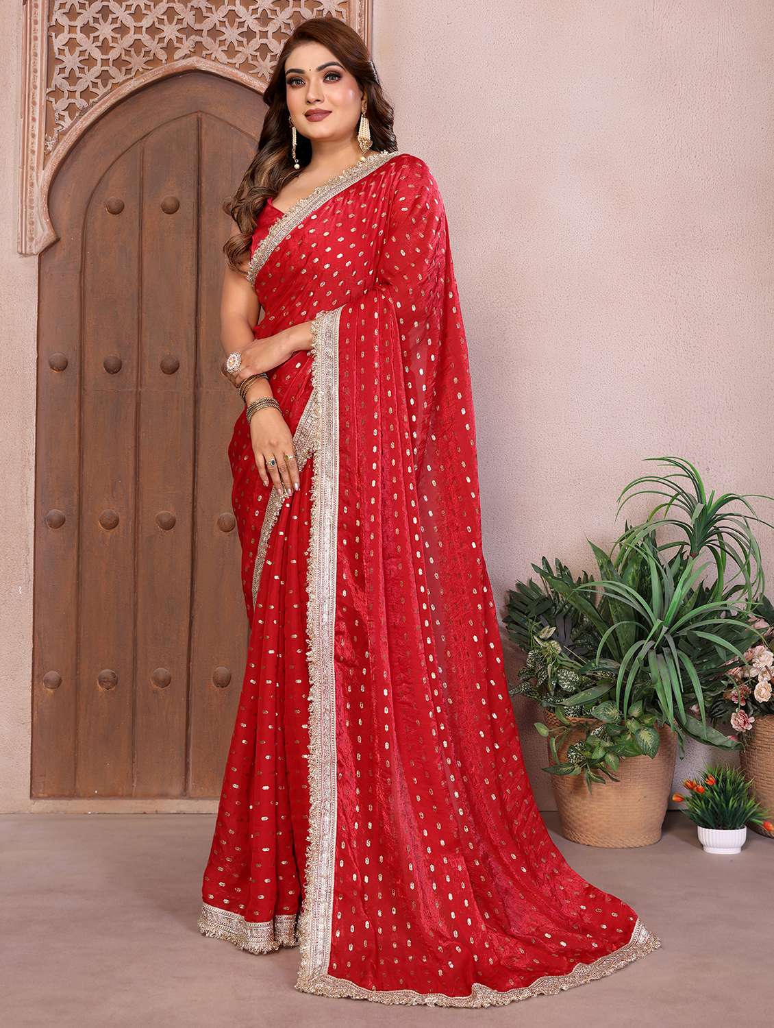 Women Self Design Bordered Saree With Blouse - 22707343 -  Standard Image - 2