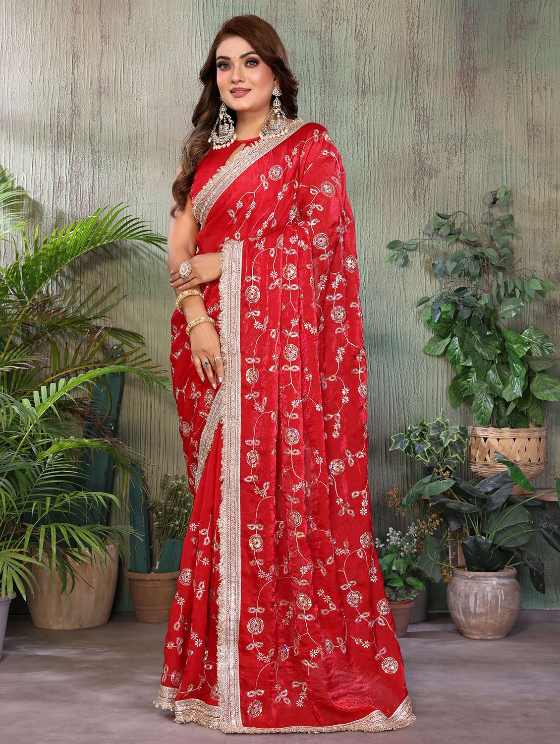 Women Solid With Work Embroidered Saree With Blouse - 22707349 -  Standard Image - 2