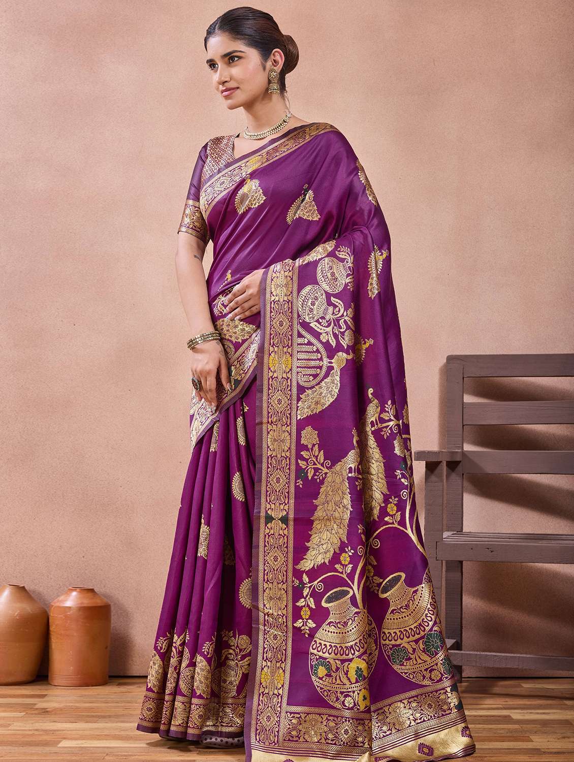 Women Self Design Banarasi Saree With Blouse - 22723226 -  Standard Image - 2