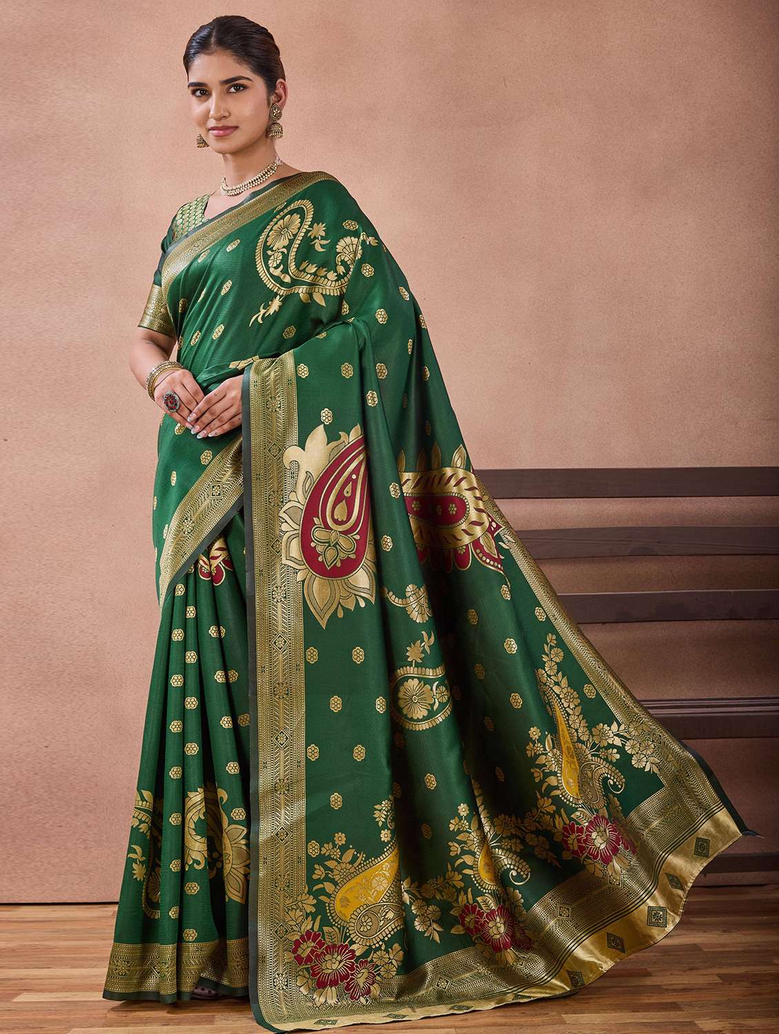 Women Self Design Banarasi Saree With Blouse - 22723237 -  Standard Image - 2