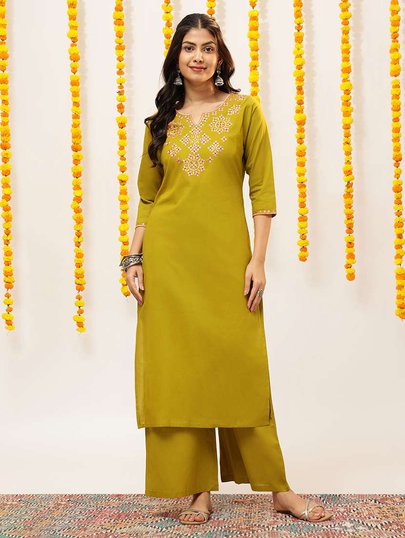 Women Embroidered Three Quarter Sleeves Kurta Palazzo Set - 22725716 -  Standard Image - 2