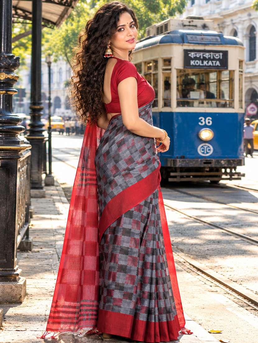 Women Checkered Handloom Saree With Blouse - 22725751 -  Standard Image - 2