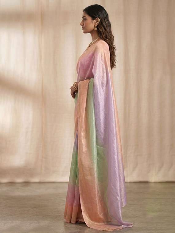 Women Printed Casual Wear Saree With Blouse - 22729472 -  Standard Image - 2