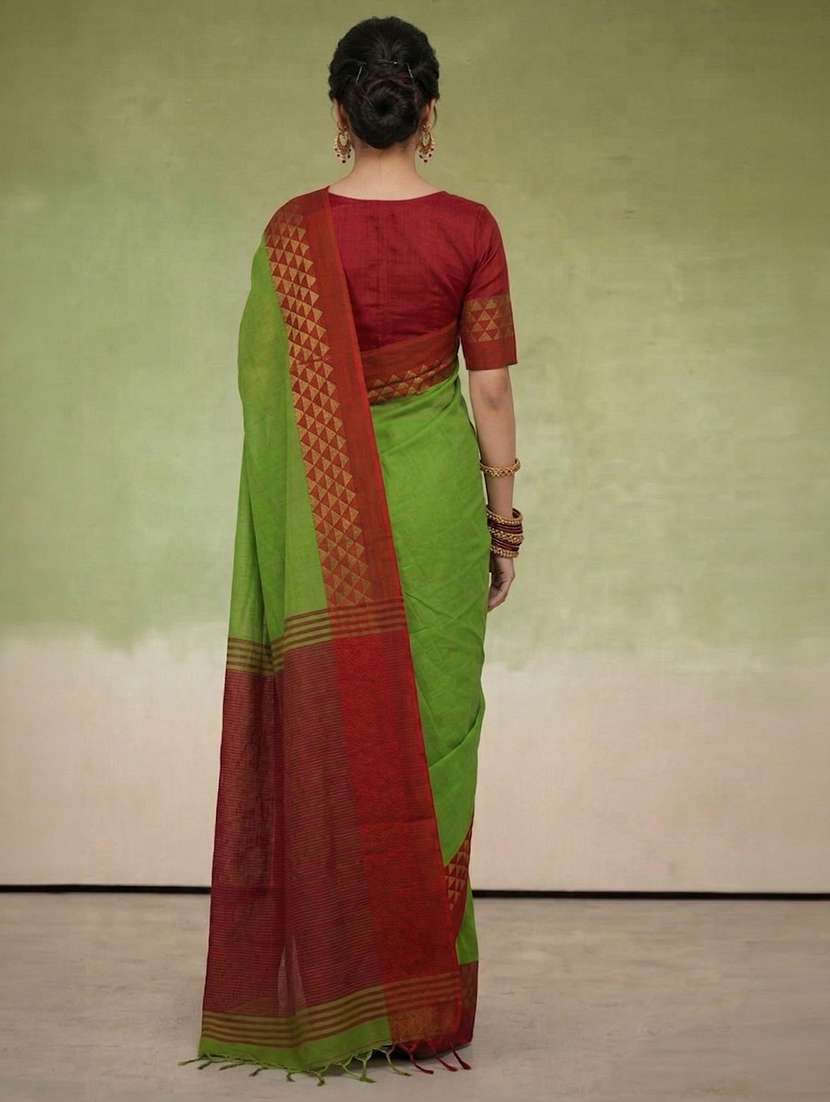 Women Solid With Bordered Handloom Saree With Blouse - 22730933 -  Standard Image - 2