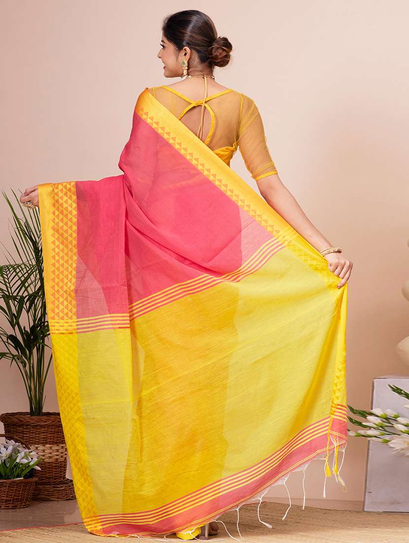 Women Solid With Bordered Handloom Saree With Blouse - 22730935 -  Standard Image - 2