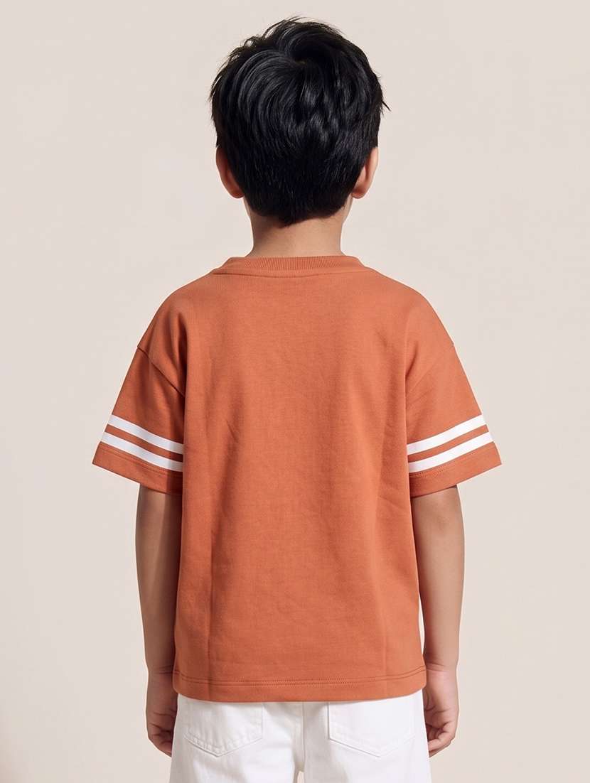 Boys Printed Short Sleeves Regular Fit T-shirt - 22732451 -  Standard Image - 2