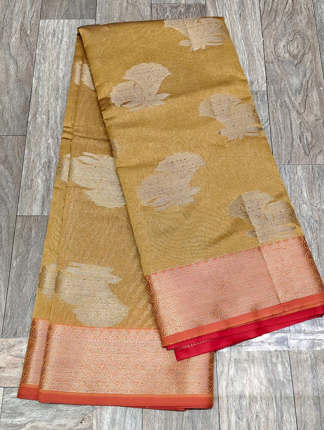 Women Self Design Banarasi Saree With Blouse - 22733182 -  Standard Image - 2