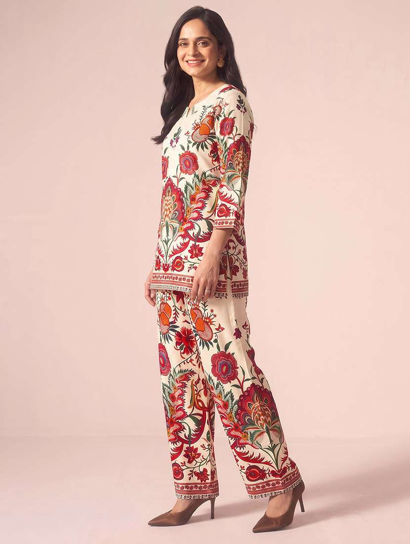 Women Printed Three Quarter Sleeves Ethnic Co-ord Set - 22733490 -  Standard Image - 2