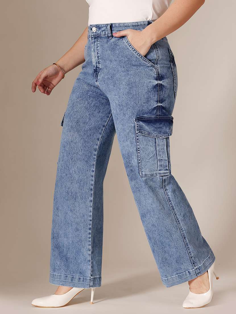 Women Solid High Rise Relaxed Fit Cargo - 22739707 -  Standard Image - 2