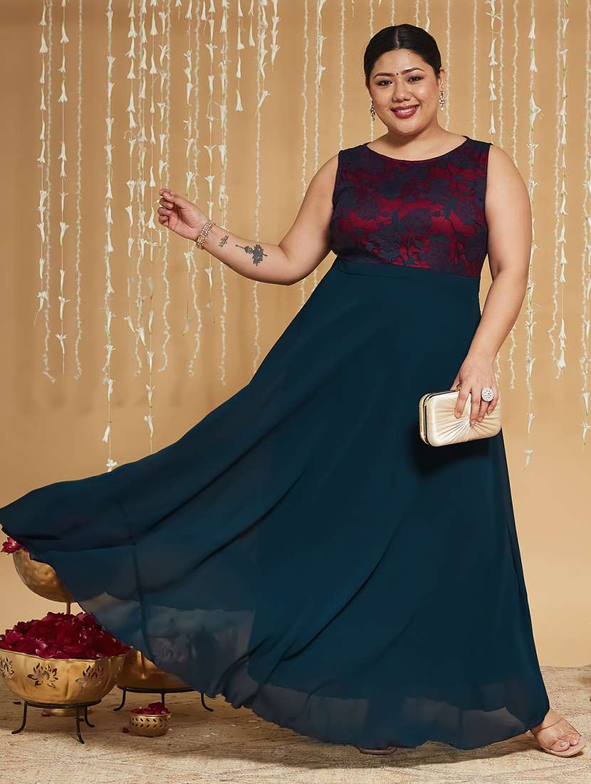 women self design sleeveless fit and flare dress