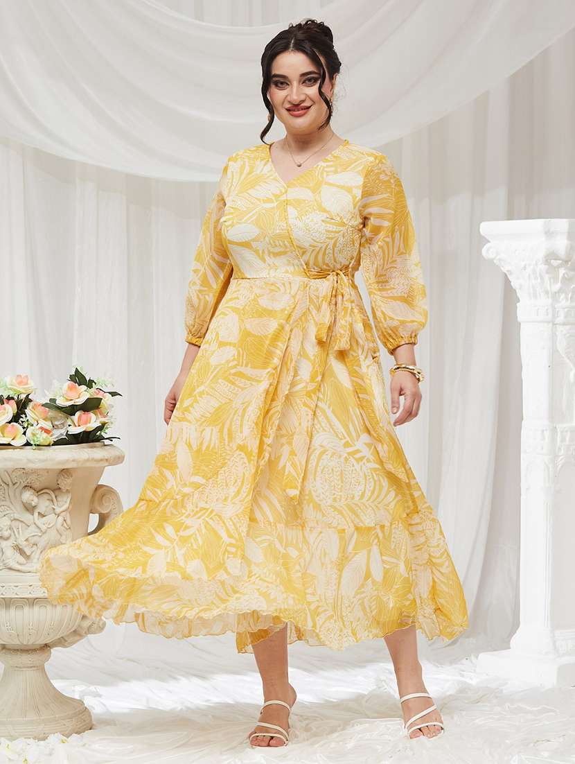 women printed three quarter sleeves wrap dress