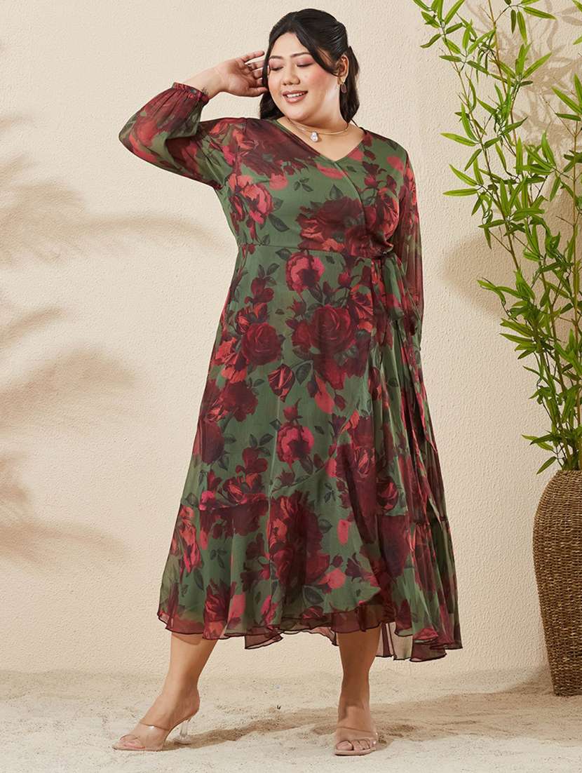 women printed three quarter sleeves wrap dress